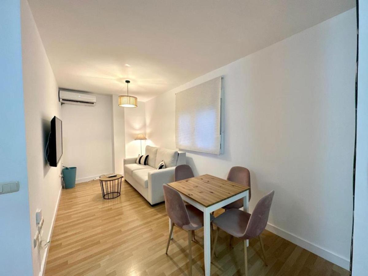 Santa Lucia 1 Bedroom Apartment Malaga Zewnętrze zdjęcie